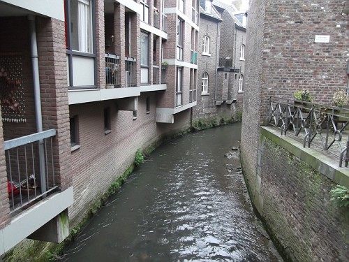 Maastricht. Casette in acqua