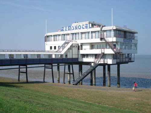 Eemshotel, l’hotel su palafitte di Groningen